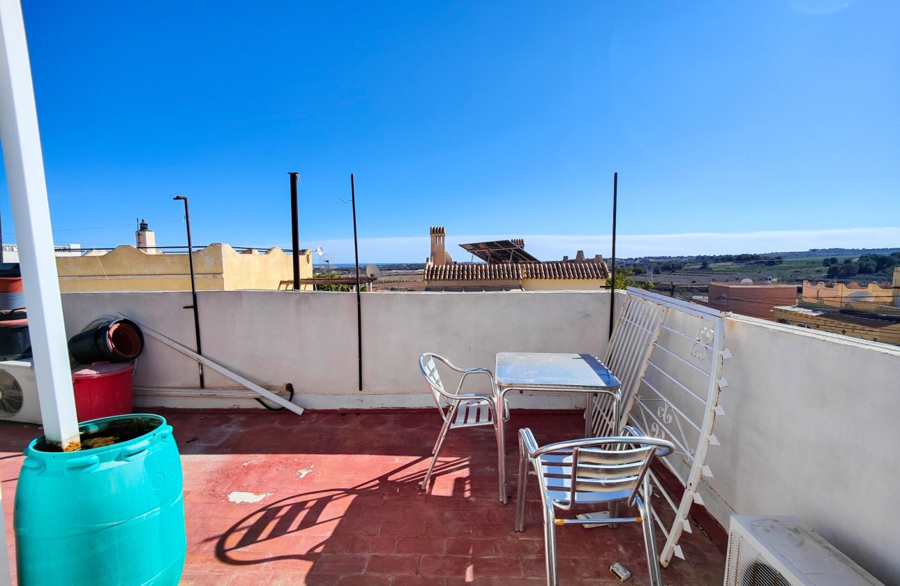 Herverkoop - Villa -
San Miguel de Salinas - Inland