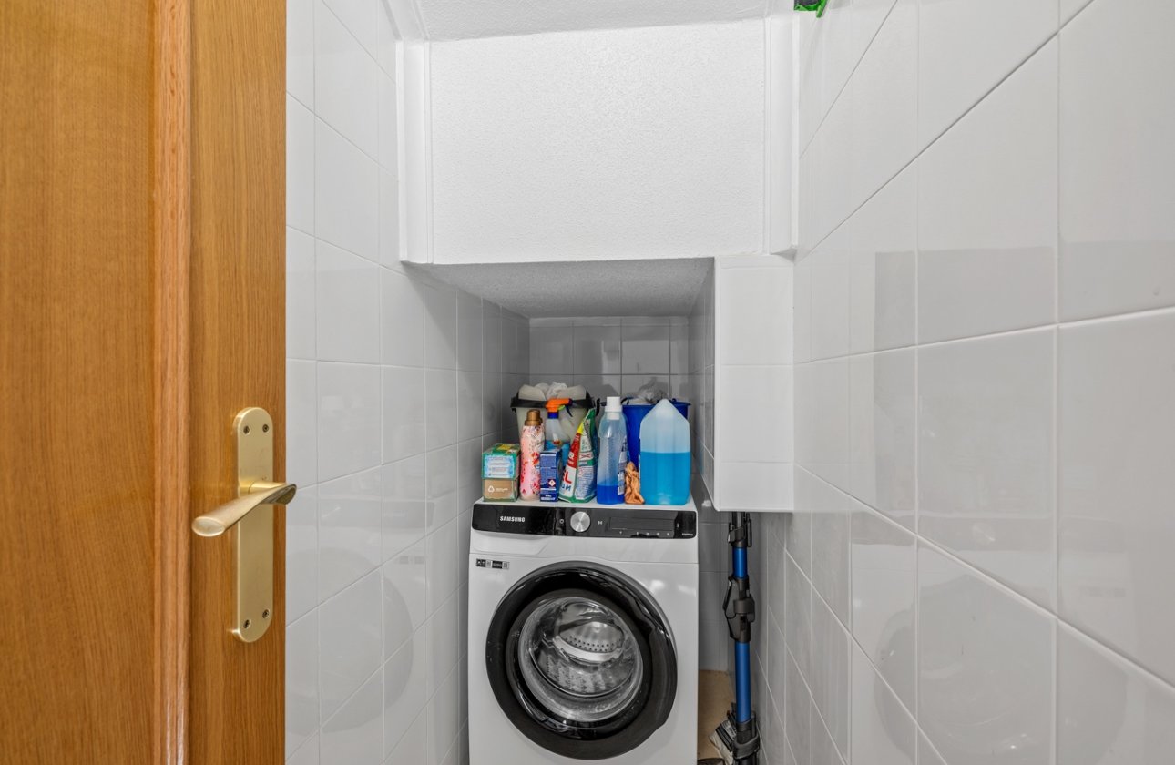 Herverkoop - Villa -
San Miguel de Salinas - Inland