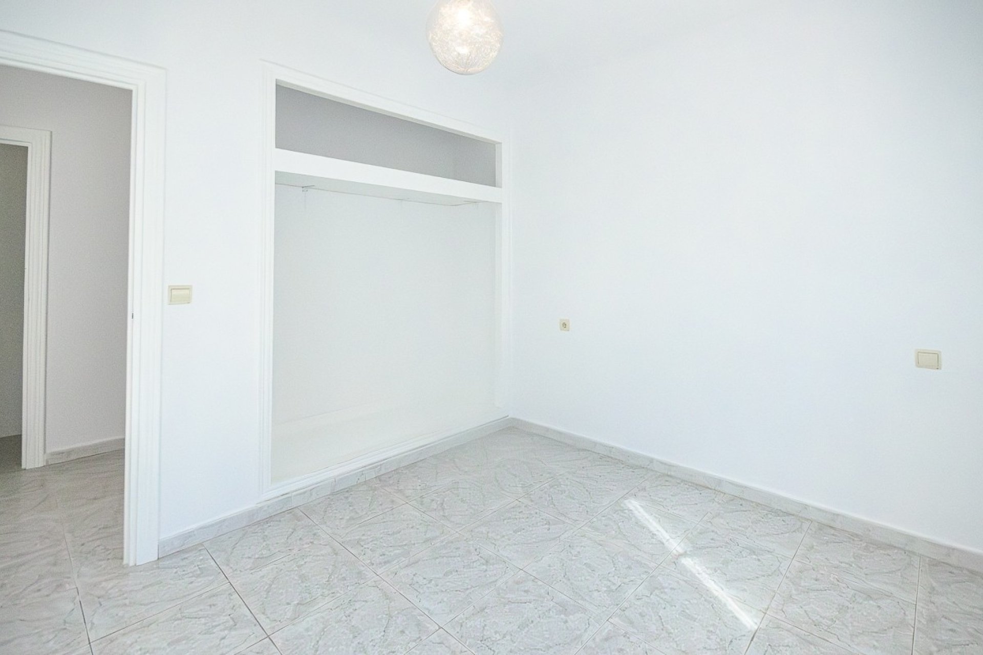 Herverkoop - Villa -
San Miguel de Salinas - Inland