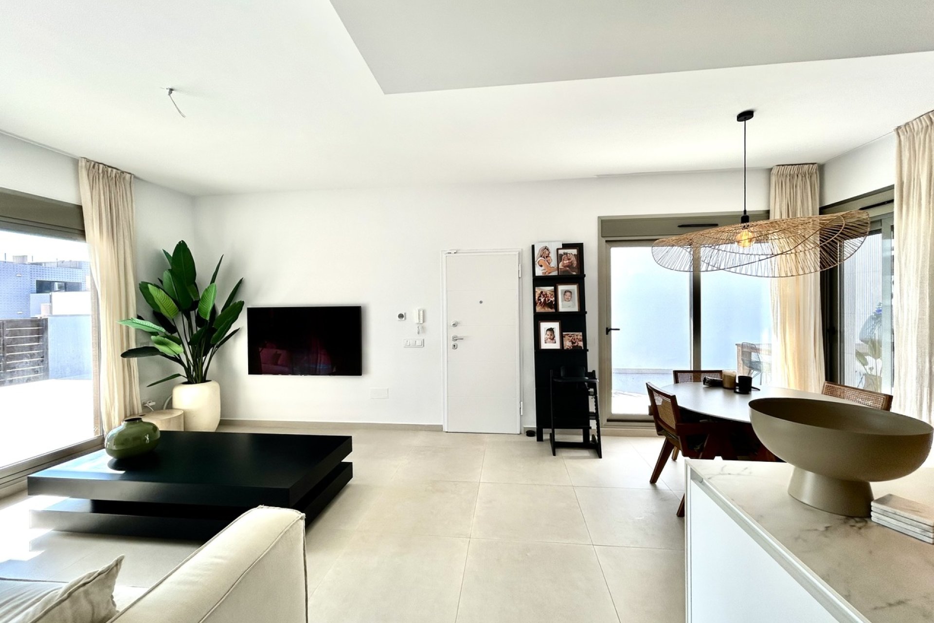 Herverkoop - Villa -
San Miguel de Salinas - Inland