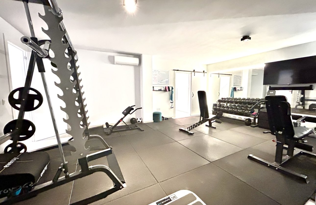 Herverkoop - Villa -
San Miguel de Salinas - Inland