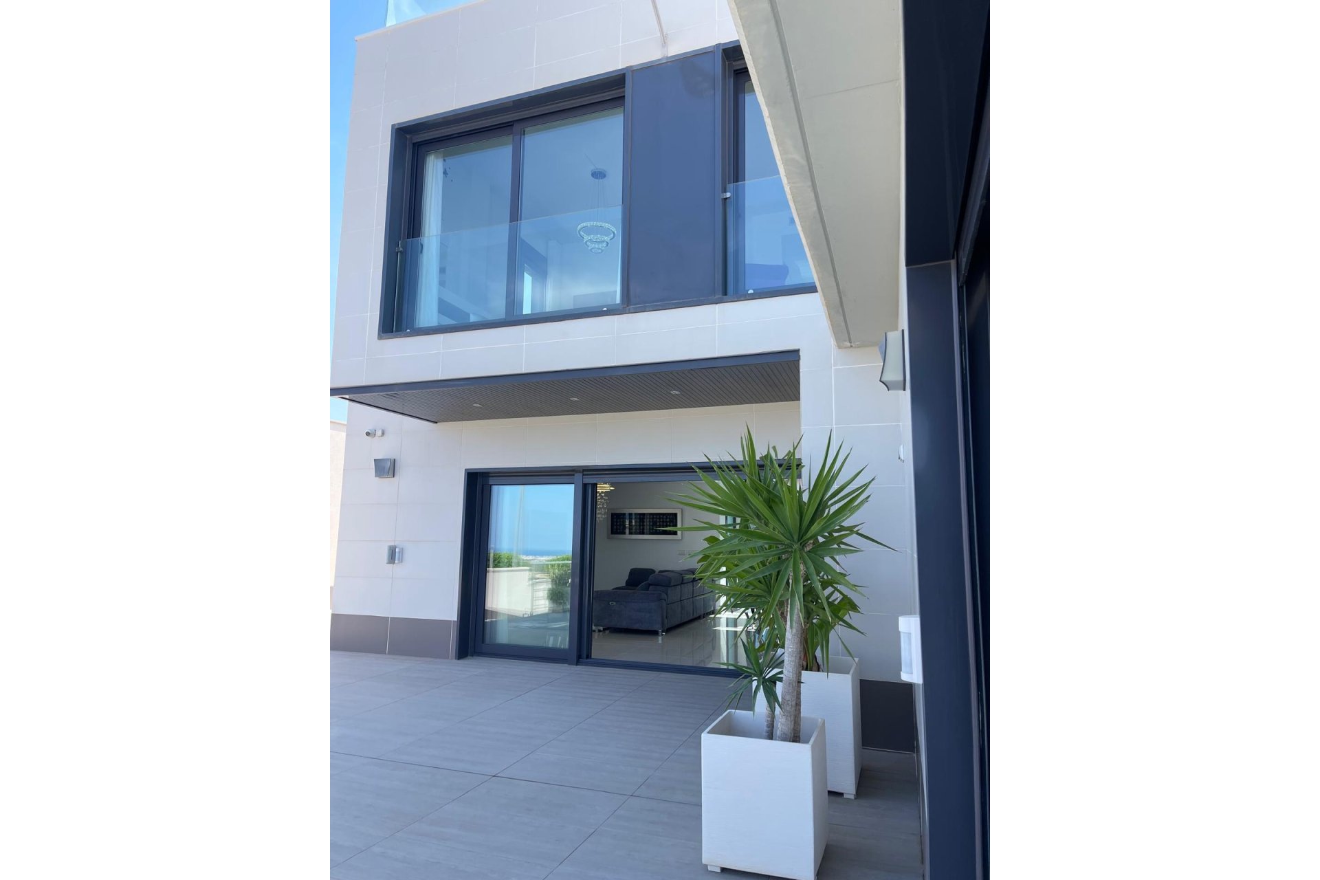 Herverkoop - Villa -
San Miguel de Salinas - Inland