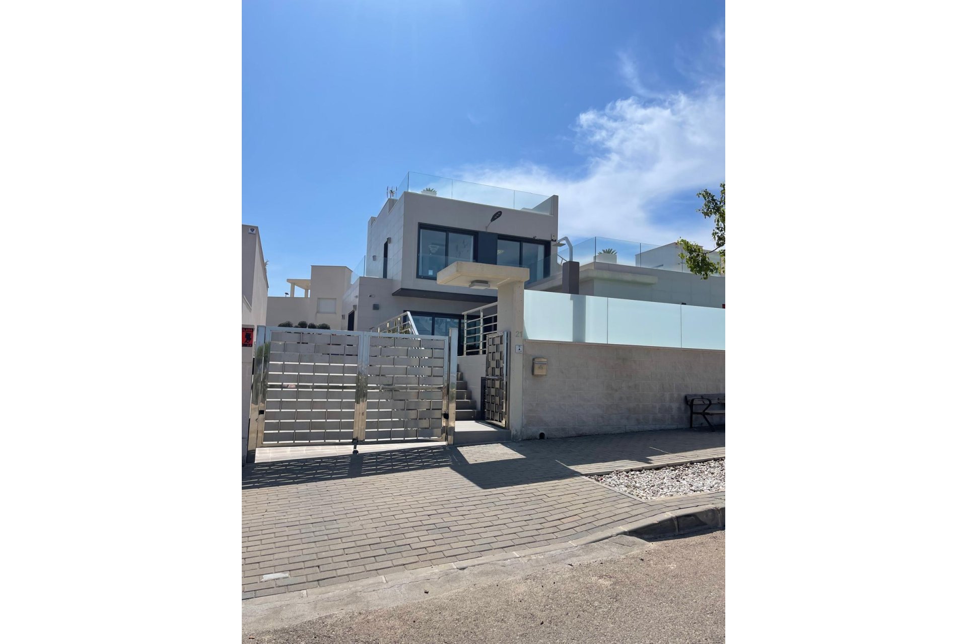 Herverkoop - Villa -
San Miguel de Salinas - Inland