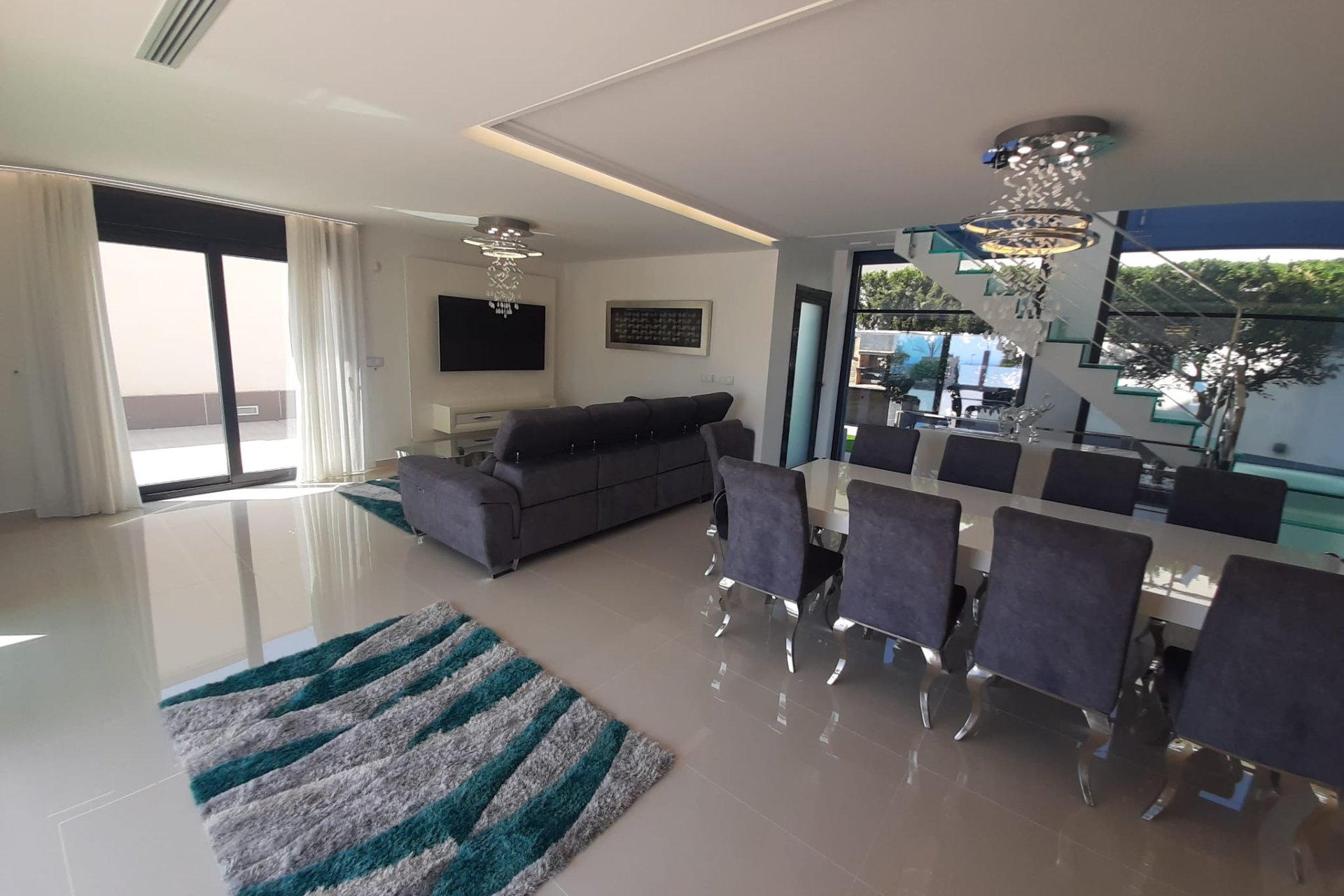 Herverkoop - Villa -
San Miguel de Salinas - Inland