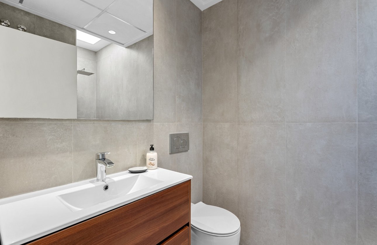 Herverkoop - Villa -
San Miguel de Salinas - Inland