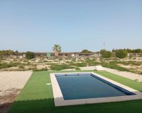 Herverkoop - Villa -
San Miguel de Salinas - Inland