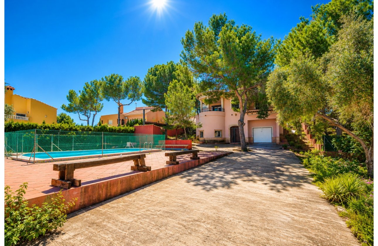 Herverkoop - Villa -
San Miguel de Salinas - Inland
