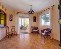 Herverkoop - Villa -
San Miguel de Salinas - Inland