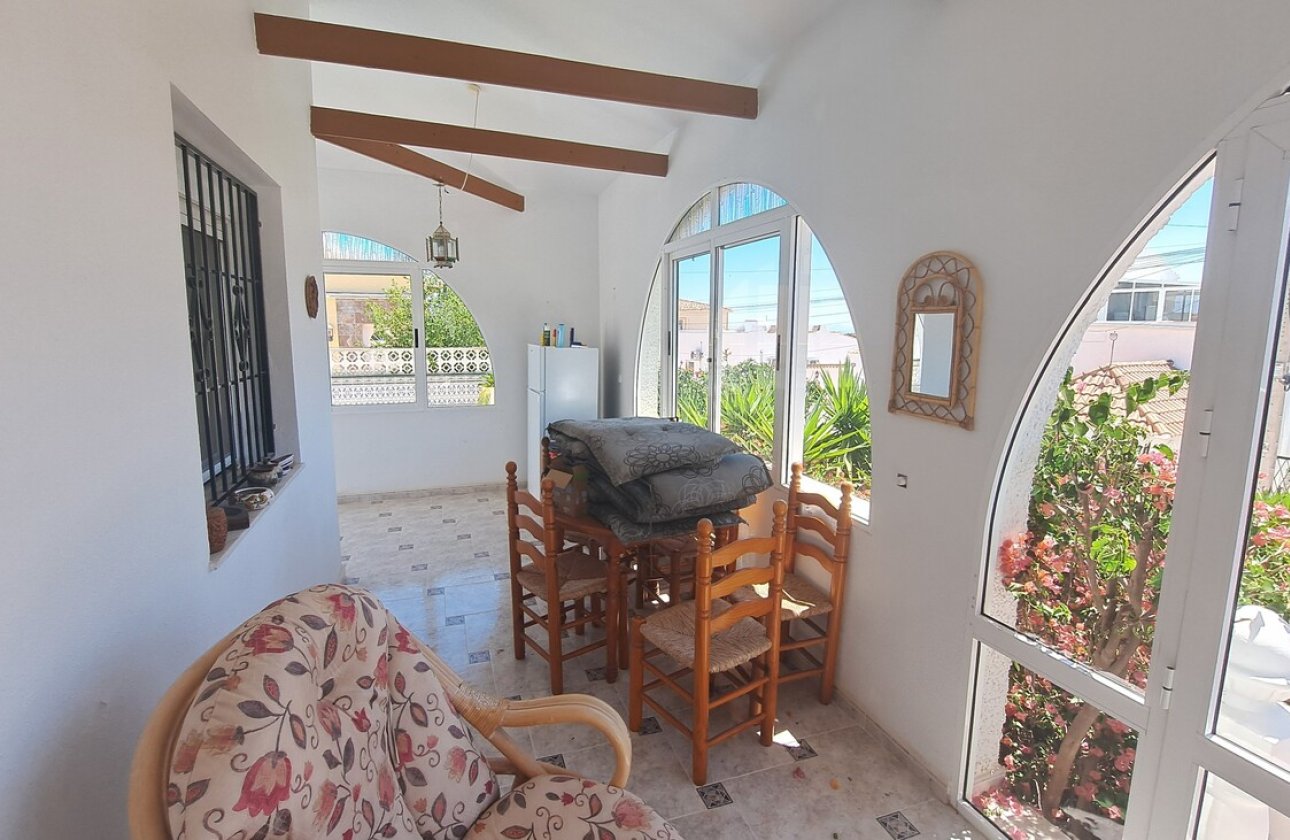 Herverkoop - Villa -
San Miguel de Salinas - Inland