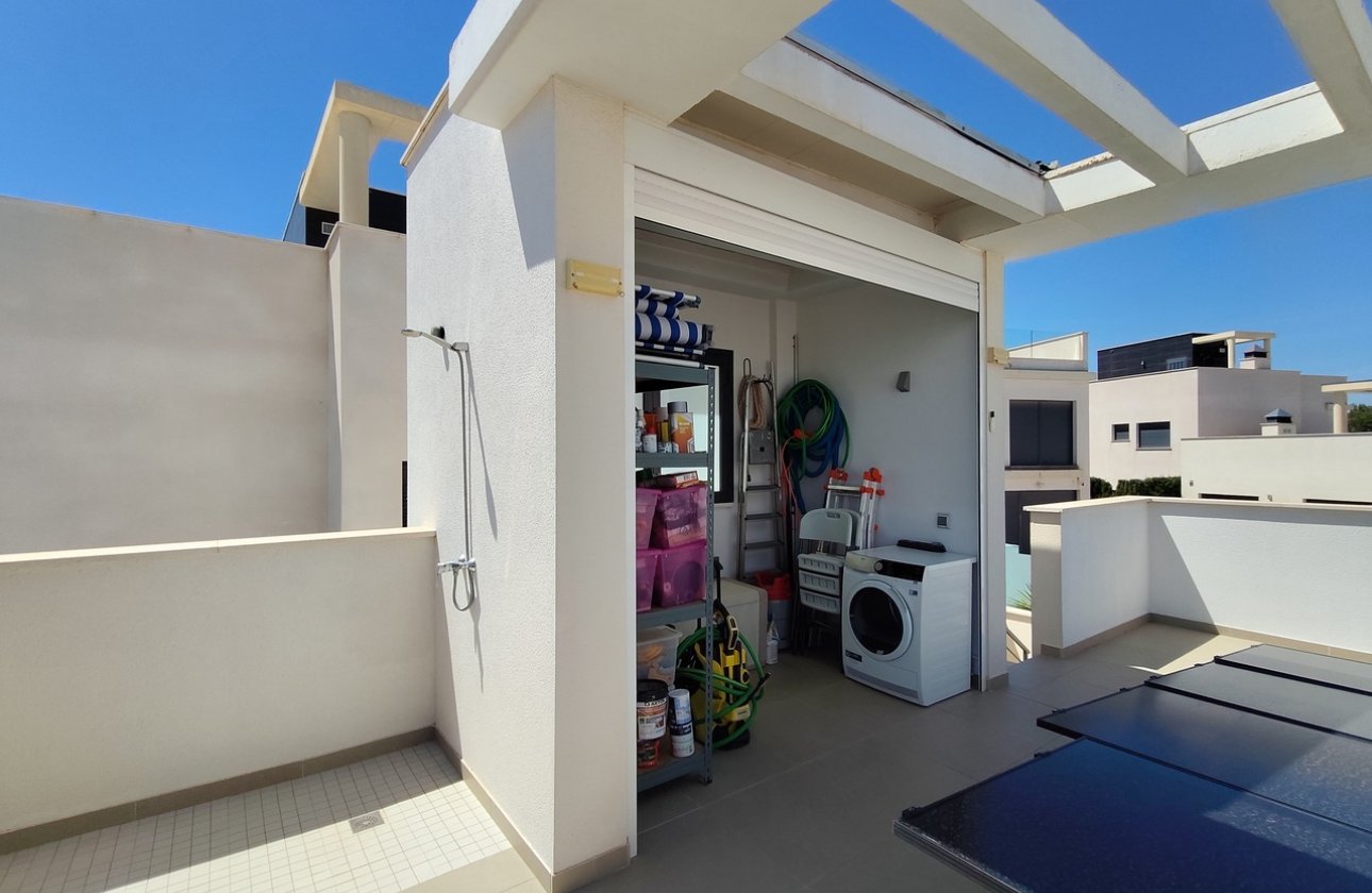 Herverkoop - Villa -
San Miguel de Salinas - Inland