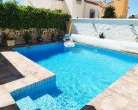 Herverkoop - Villa -
San Miguel de Salinas - Inland