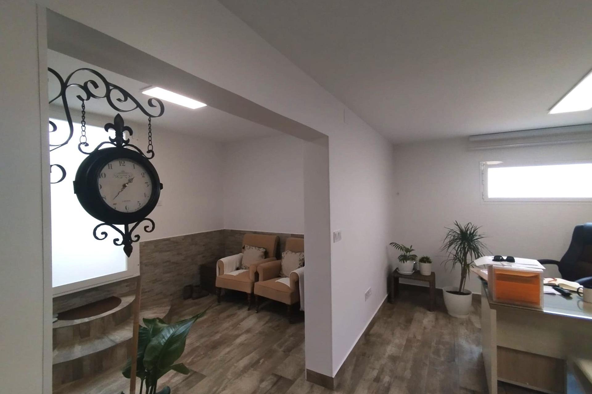 Herverkoop - Villa -
San Miguel de Salinas - Inland