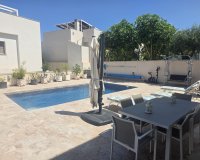 Herverkoop - Villa -
San Miguel de Salinas - Inland