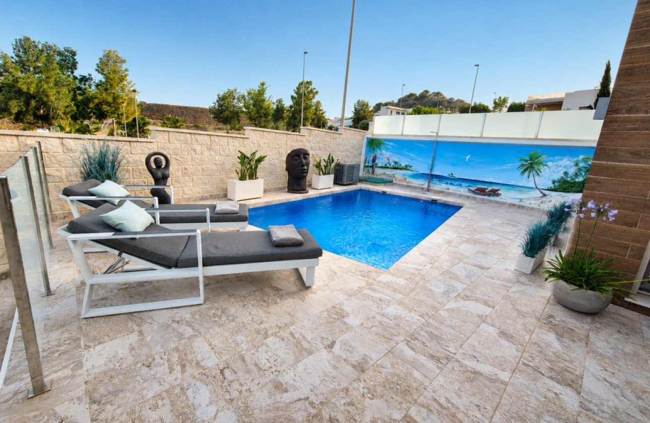 Herverkoop - Villa -
San Miguel de Salinas - Inland