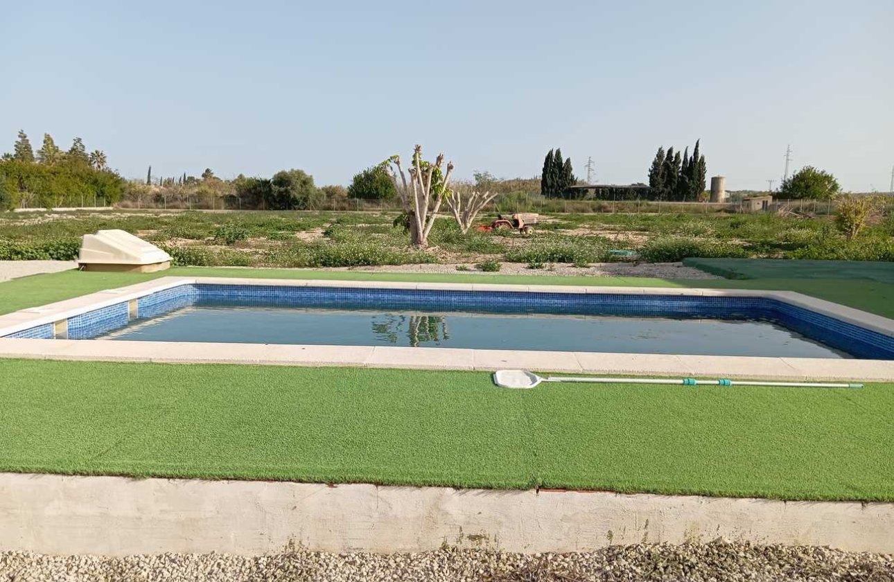 Herverkoop - Villa -
San Miguel de Salinas - Inland