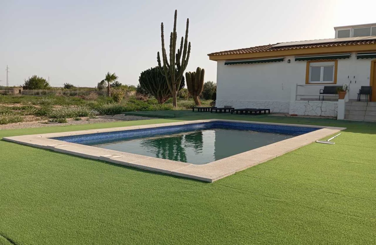 Herverkoop - Villa -
San Miguel de Salinas - Inland