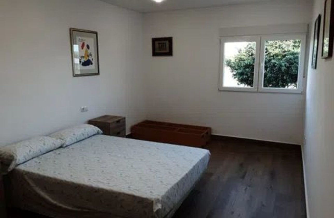 Herverkoop - Villa -
San Miguel de Salinas - Inland