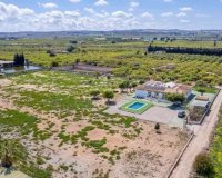 Herverkoop - Villa -
San Miguel de Salinas - Inland
