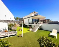 Herverkoop - Villa -
San Miguel de Salinas - Inland