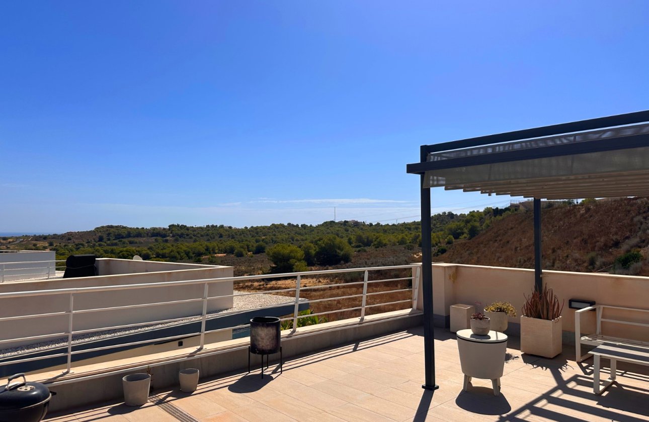 Herverkoop - Villa -
San Miguel de Salinas - Inland