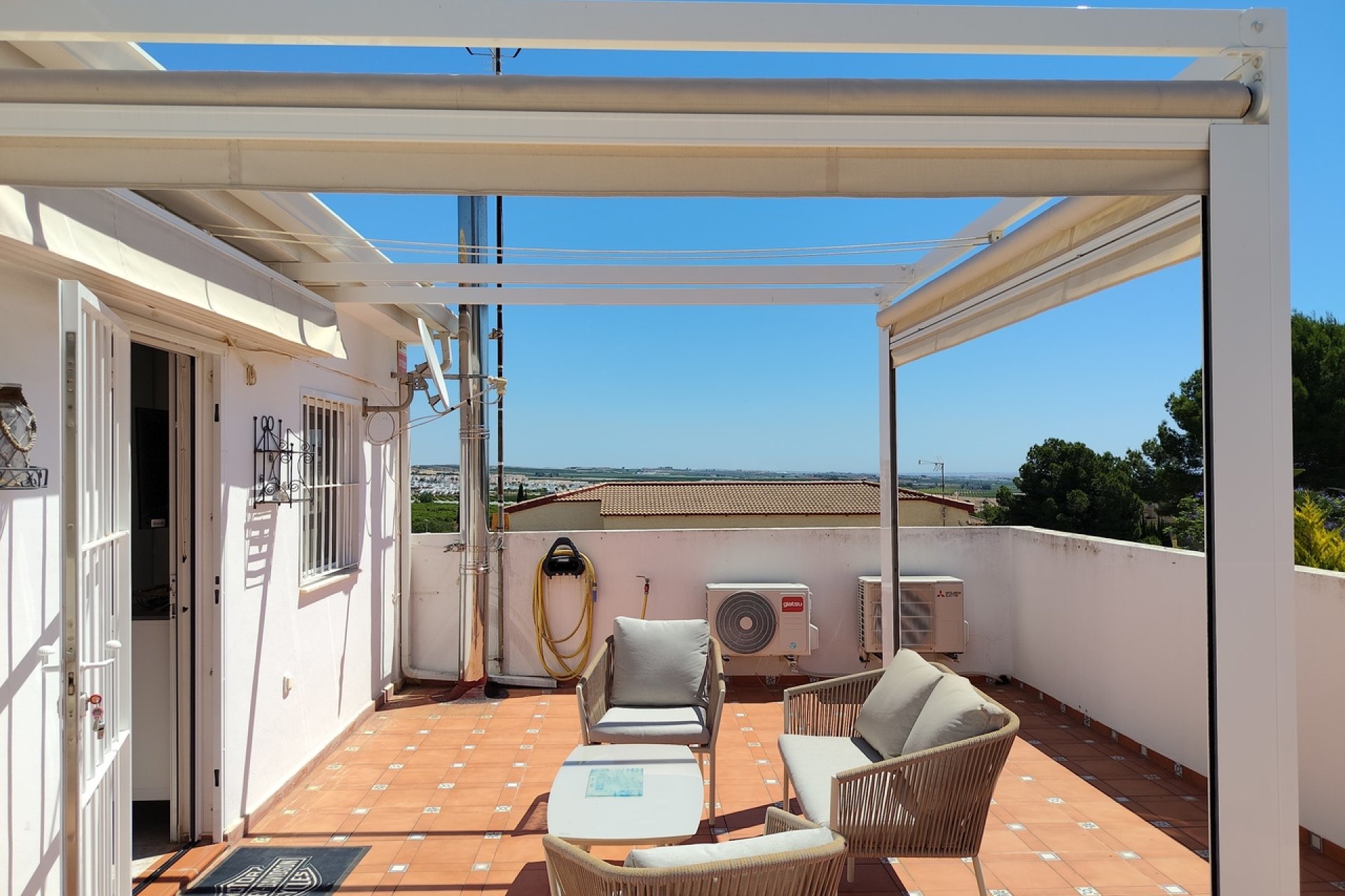 Herverkoop - Villa -
San Miguel / Vistabella Golf - Inland
