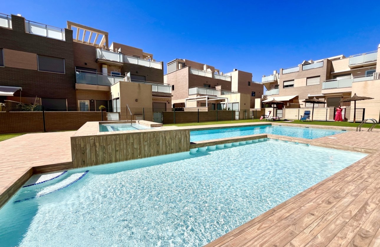 Herverkoop - Villa -
Torre de la Horadada - Costa Blanca