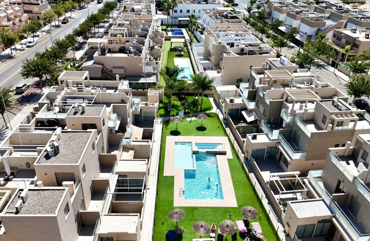 Herverkoop - Villa -
Torre de la Horadada - Costa Blanca