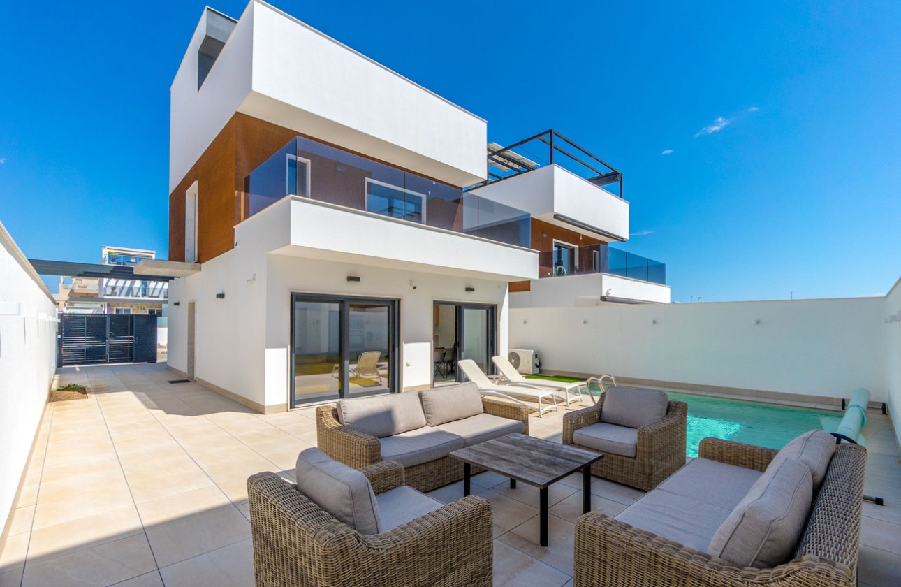 Herverkoop - Villa -
Torre de la Horadada - Costa Blanca