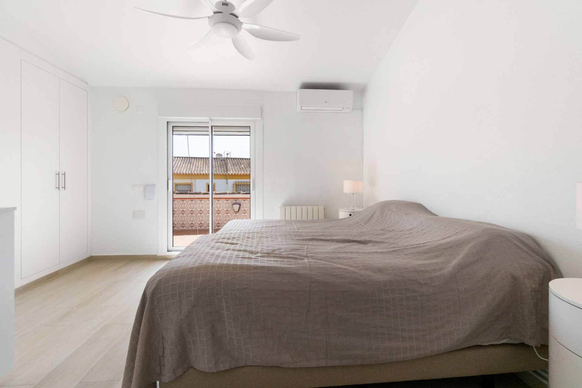 Herverkoop - Villa -
Torre de la Horadada - Costa Blanca