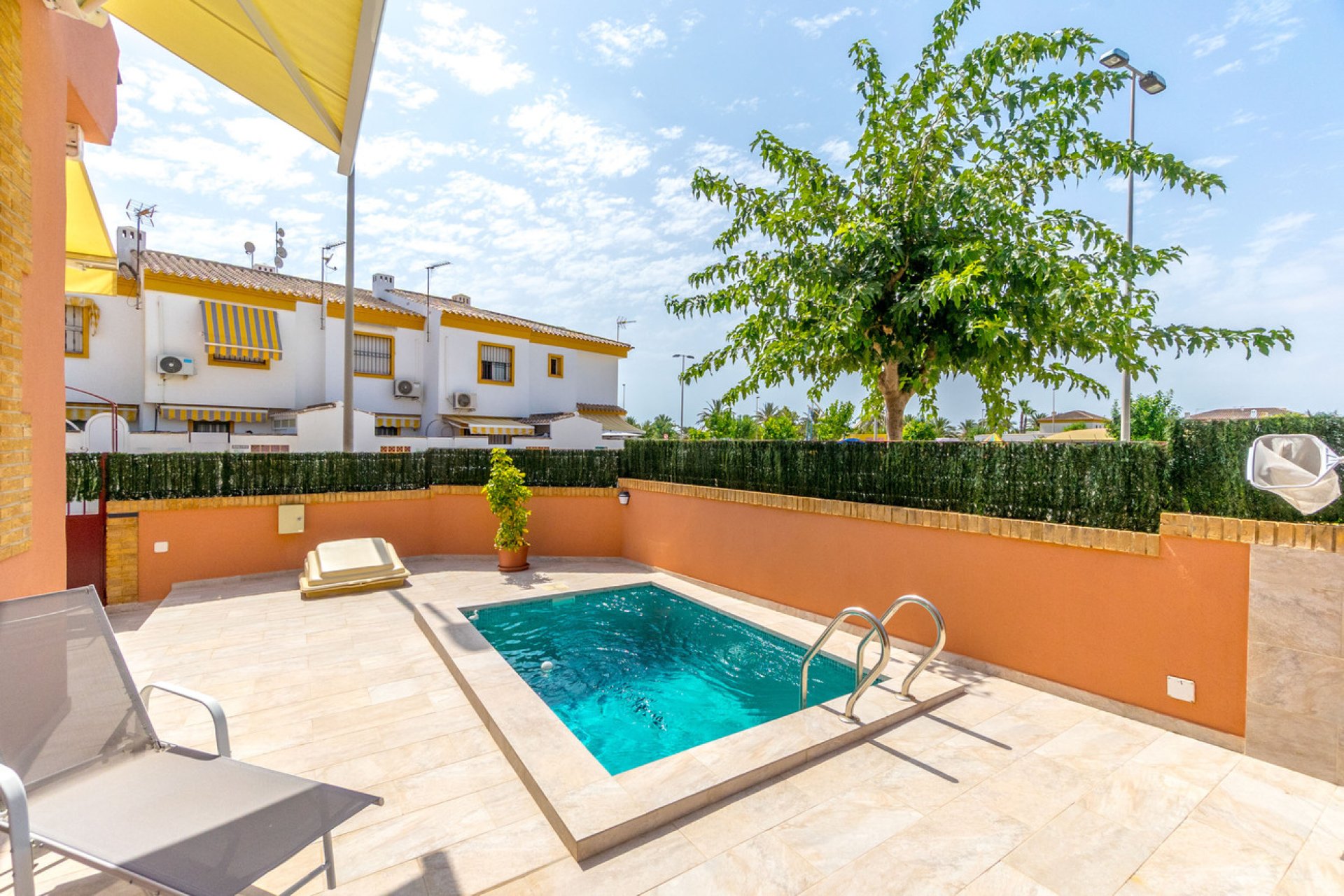 Herverkoop - Villa -
Torre de la Horadada - Costa Blanca