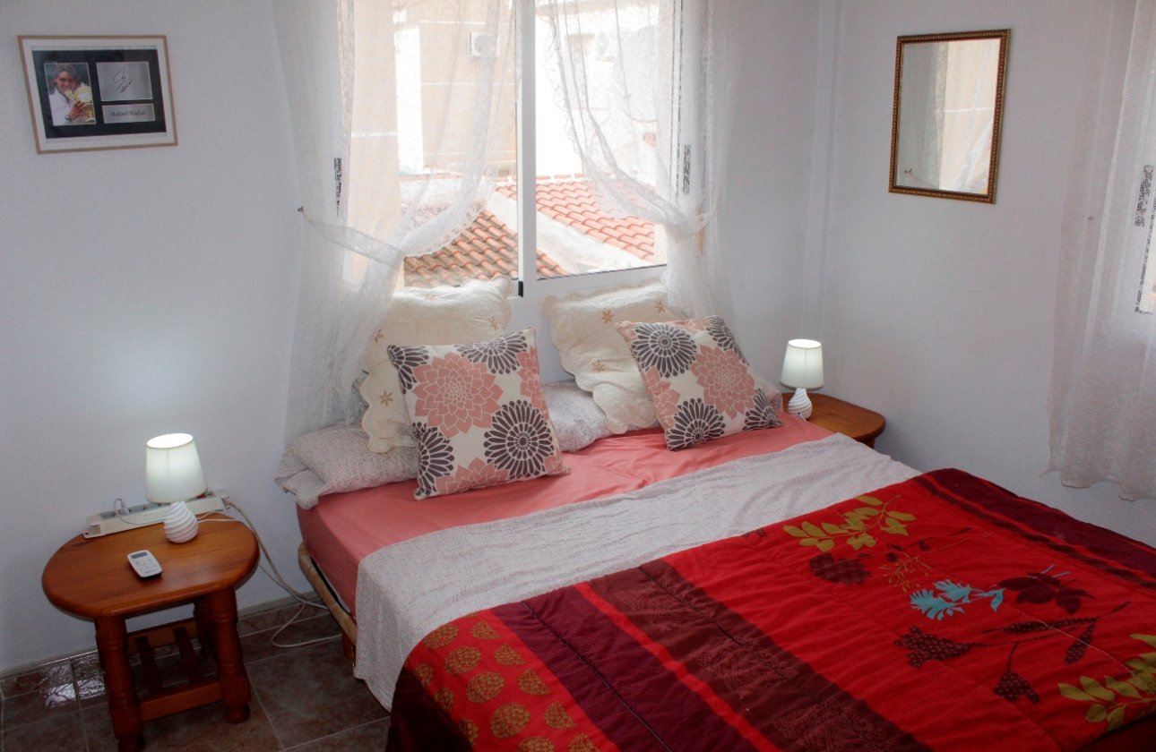 Herverkoop - Villa -
Torre de la Horadada - Costa Blanca