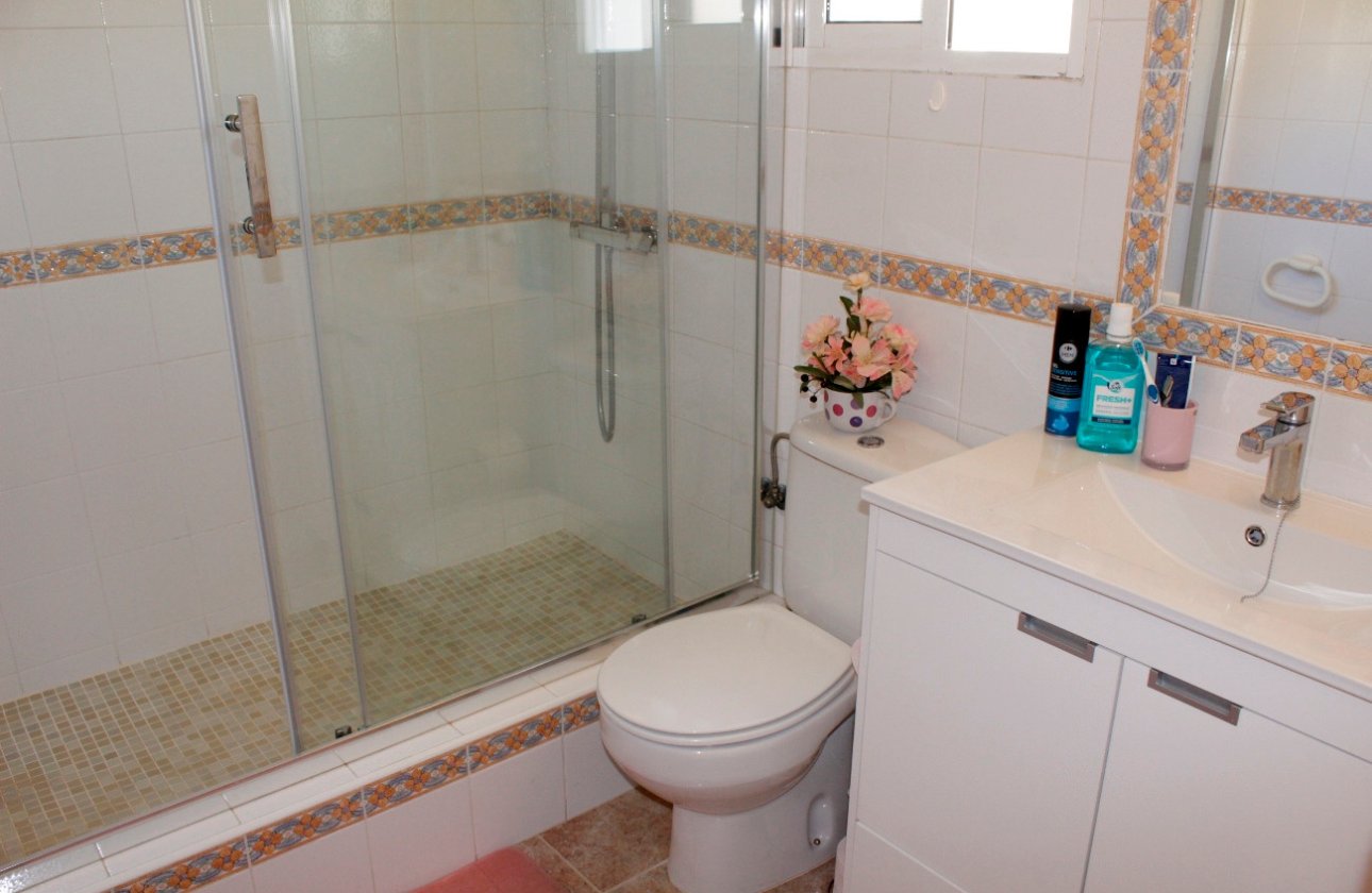 Herverkoop - Villa -
Torre de la Horadada - Costa Blanca