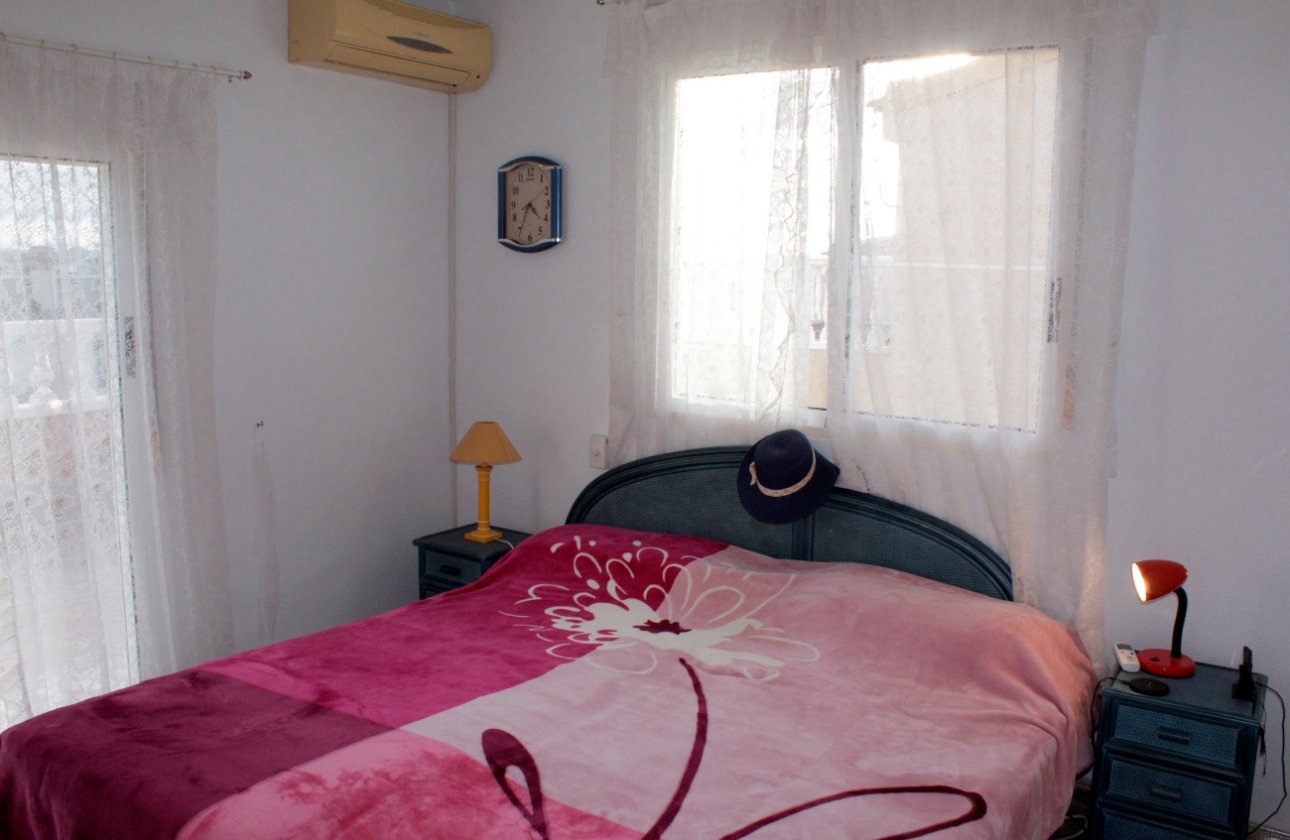 Herverkoop - Villa -
Torre de la Horadada - Costa Blanca