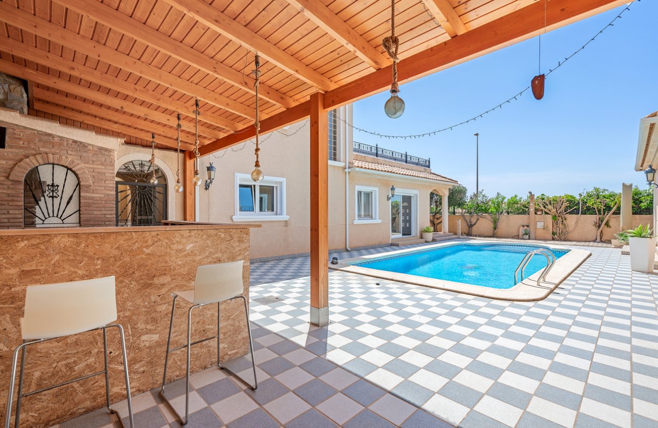 Herverkoop - Villa -
Torre de la Horadada - Costa Blanca