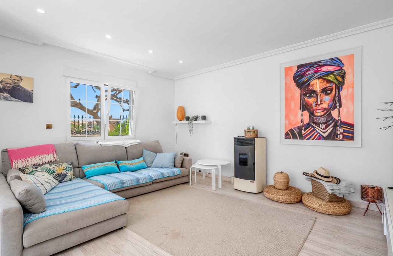Herverkoop - Villa -
Torre de la Horadada - Costa Blanca