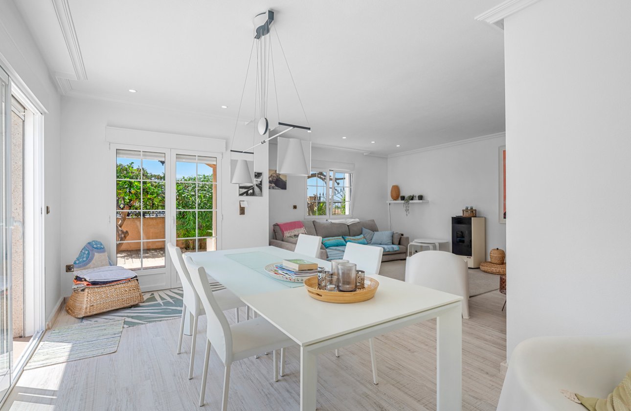 Herverkoop - Villa -
Torre de la Horadada - Costa Blanca
