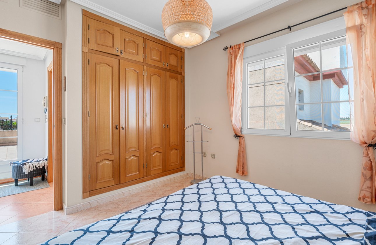 Herverkoop - Villa -
Torre de la Horadada - Costa Blanca