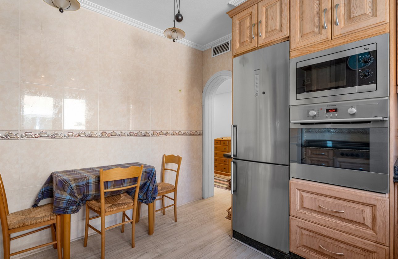 Herverkoop - Villa -
Torre de la Horadada - Costa Blanca