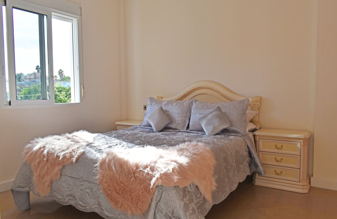 Herverkoop - Villa -
Torremendo - Costa Blanca