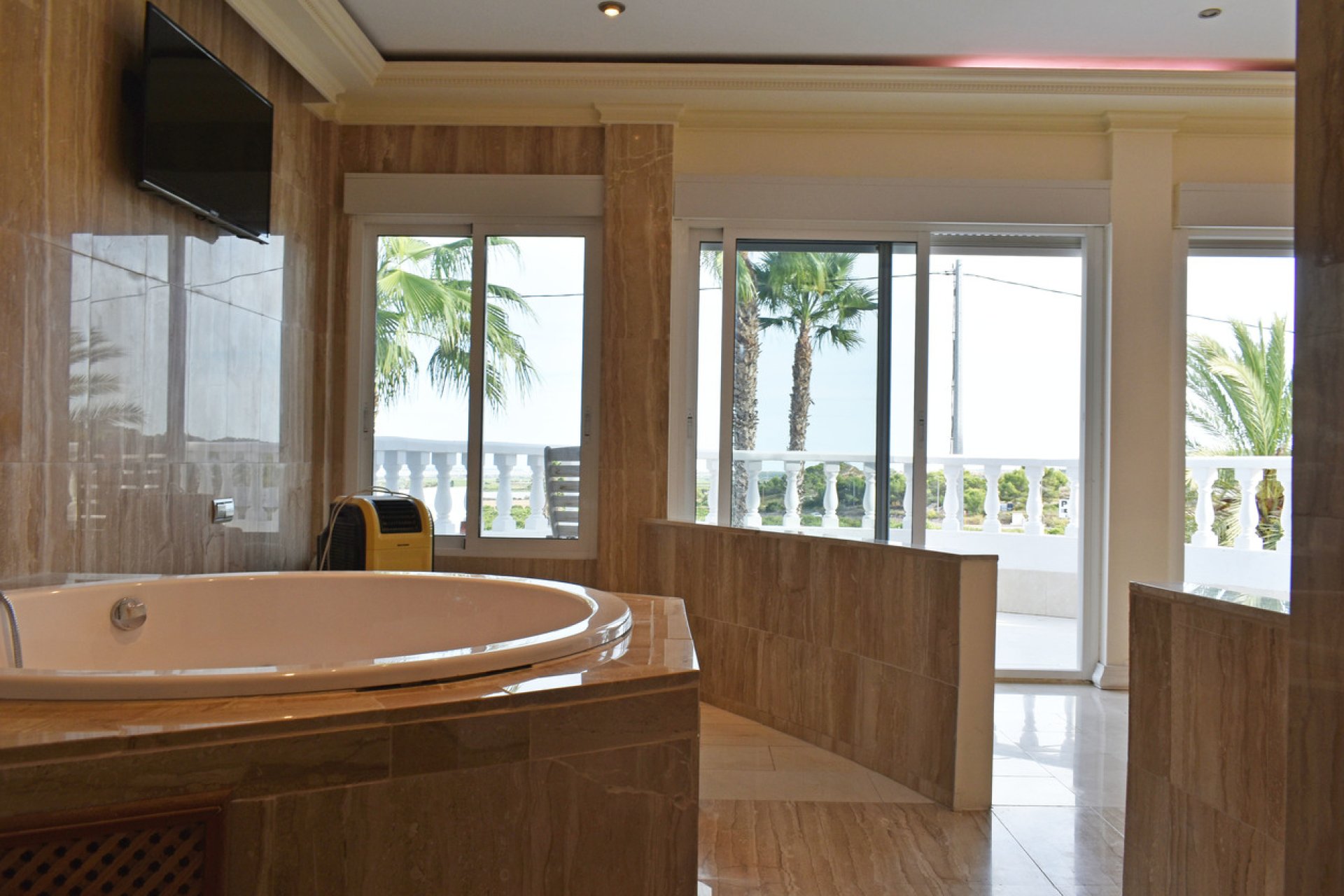 Herverkoop - Villa -
Torremendo - Costa Blanca