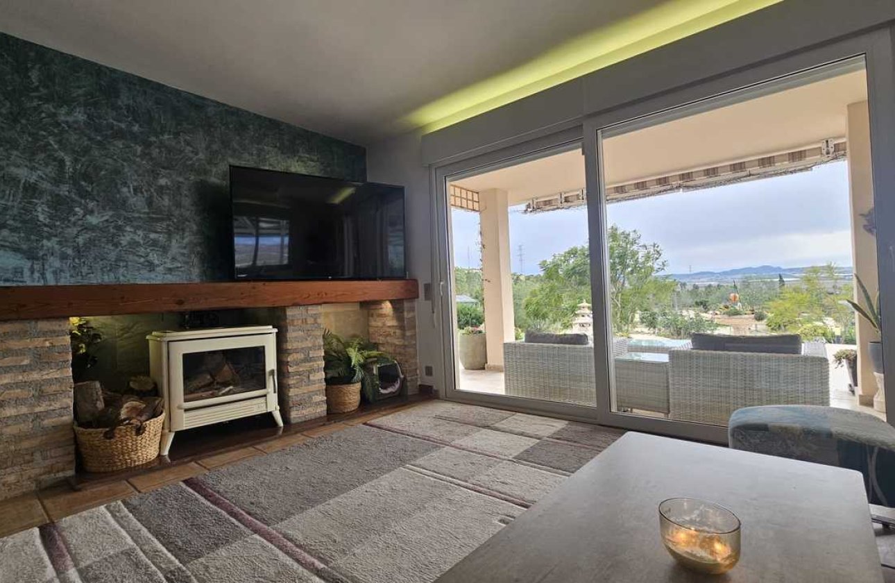 Herverkoop - Villa -
Torremendo - Costa Blanca