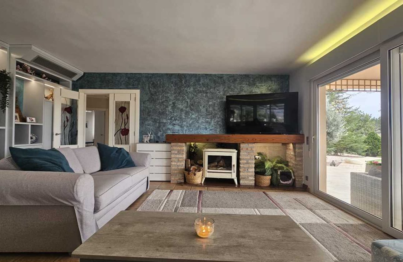 Herverkoop - Villa -
Torremendo - Costa Blanca