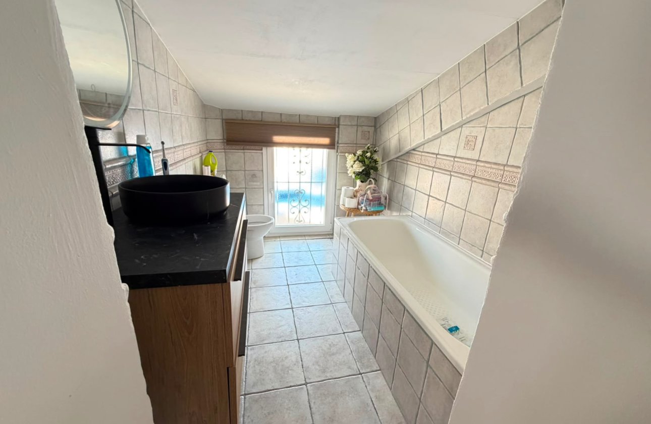 Herverkoop - Villa -
Torremendo - Costa Blanca