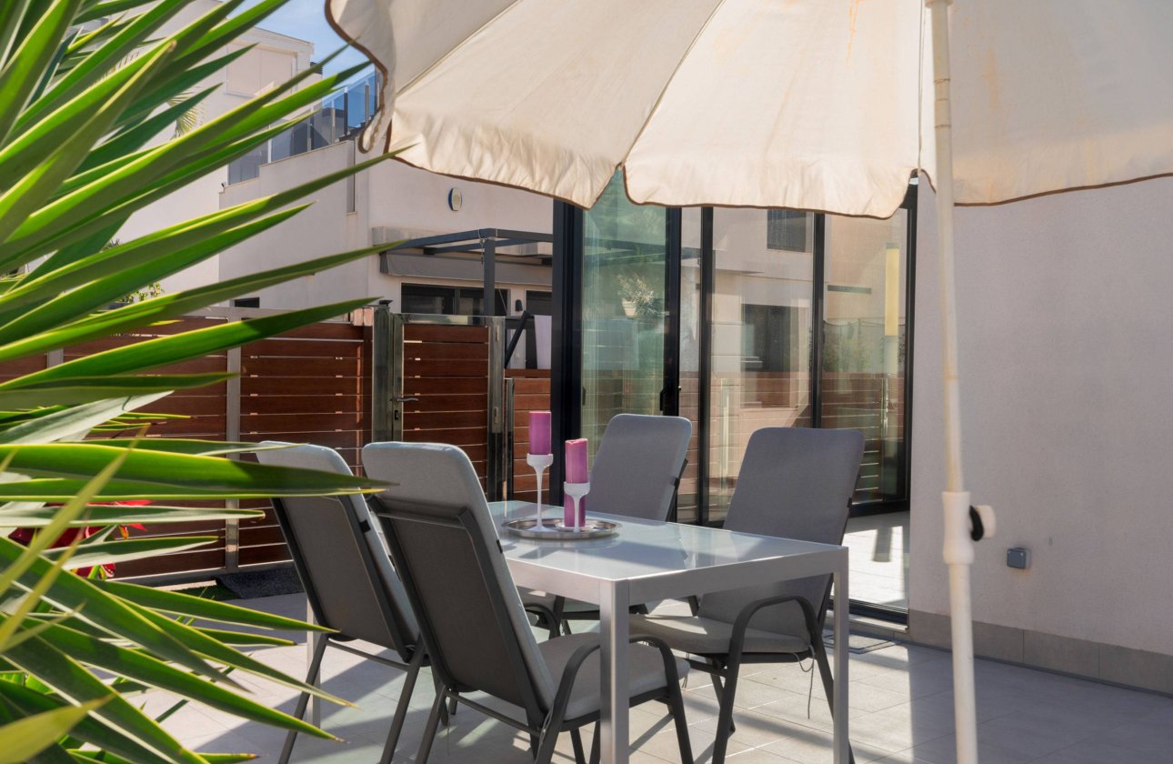 Herverkoop - Villa -
Torrevieja - Aguas Nuevas 2