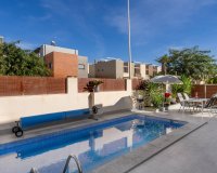 Herverkoop - Villa -
Torrevieja - Aguas Nuevas 2