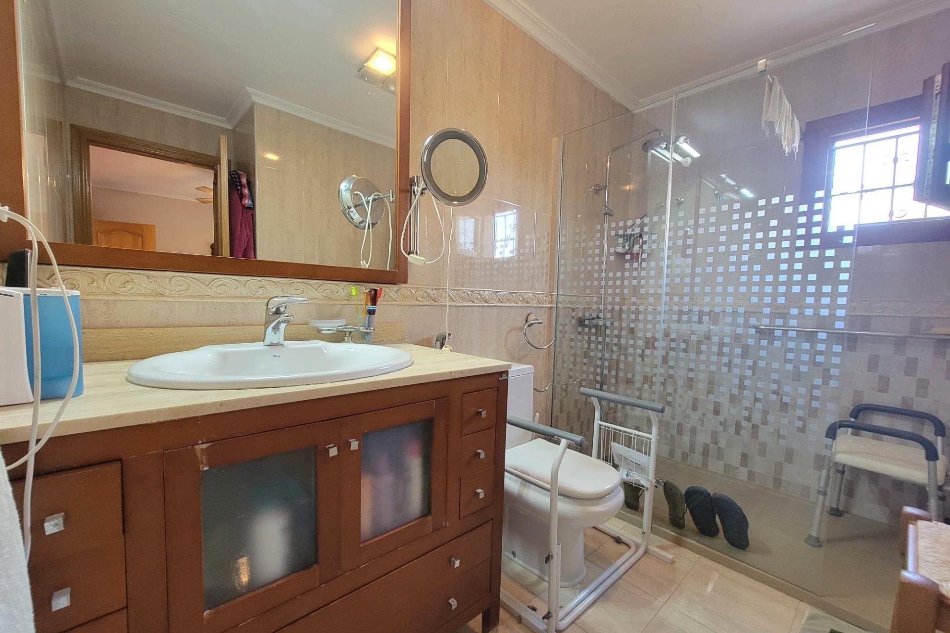 Herverkoop - Villa -
Torrevieja - Aguas Nuevas