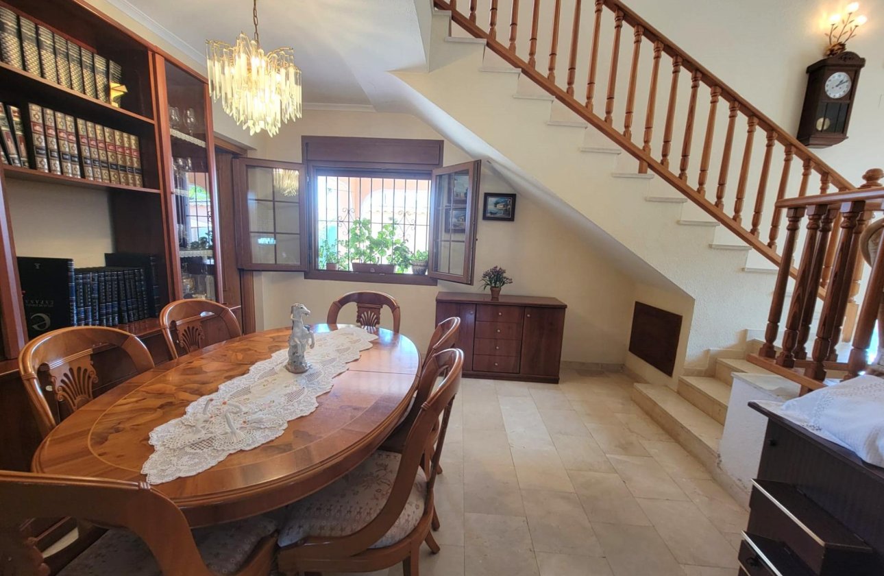 Herverkoop - Villa -
Torrevieja - Aguas Nuevas