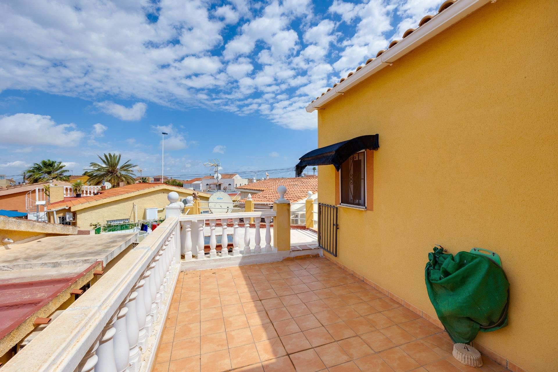 Herverkoop - Villa -
Torrevieja - Aguas Nuevas