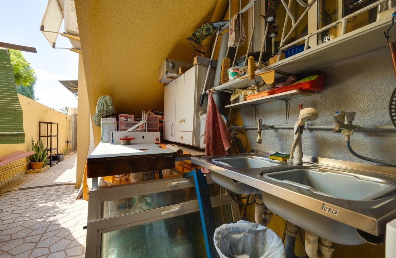 Herverkoop - Villa -
Torrevieja - Aguas Nuevas