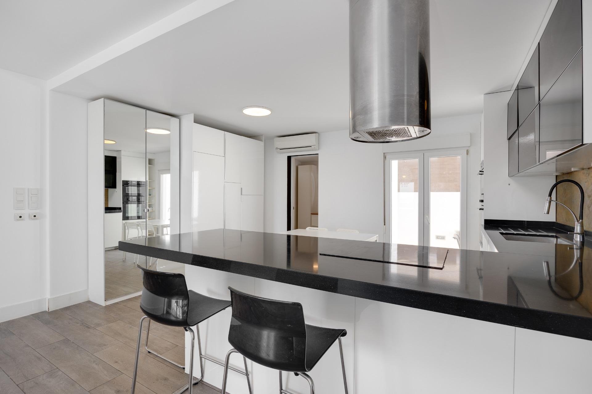 Herverkoop - Villa -
Torrevieja - Aguas Nuevas